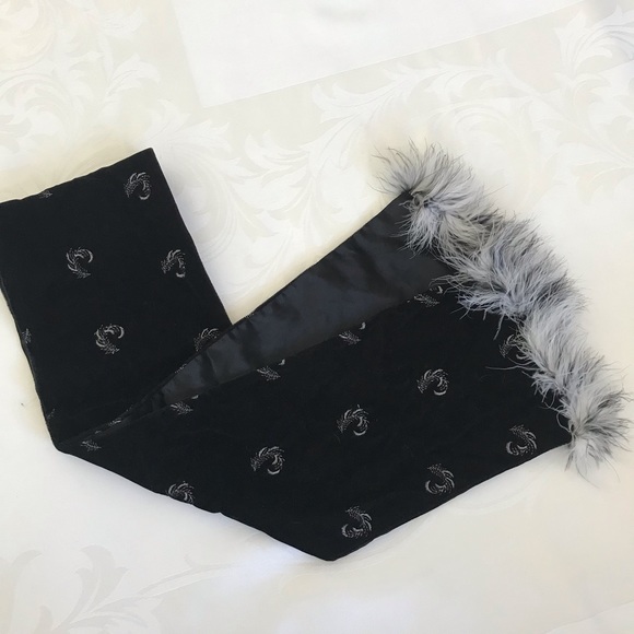 Black Velvet Scarf - Picture 1 of 4